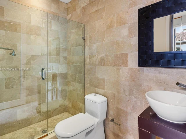 11025 SW 62nd Ave, Pinecrest FL 33156