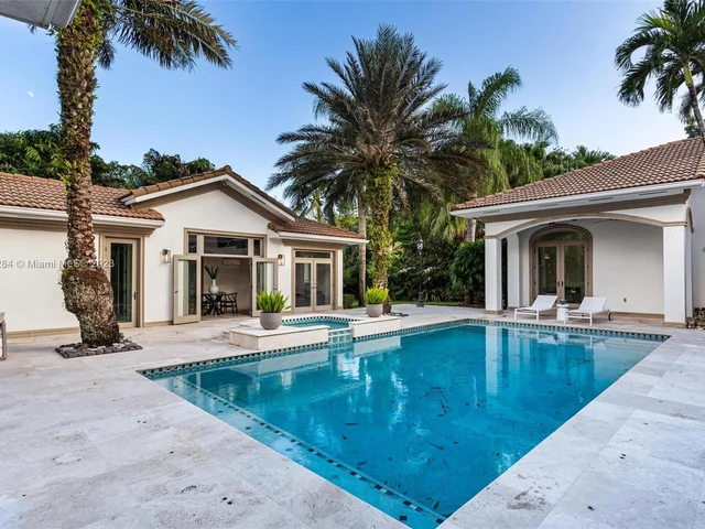 11025 SW 62nd Ave, Pinecrest FL 33156