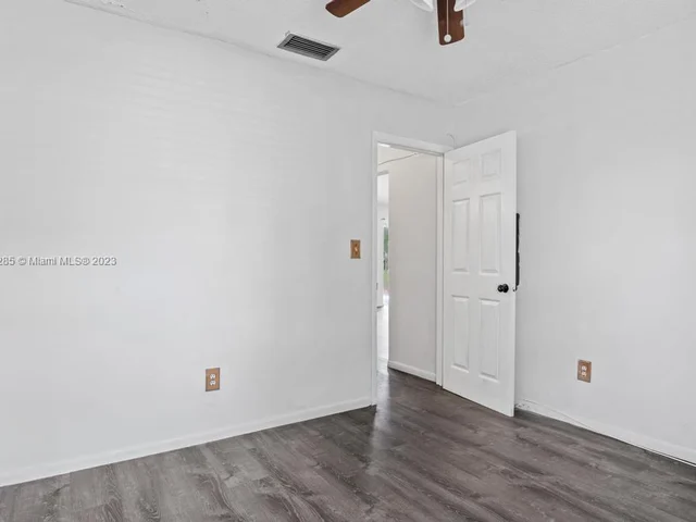 9870 W Heather Ln, Miramar FL 33025