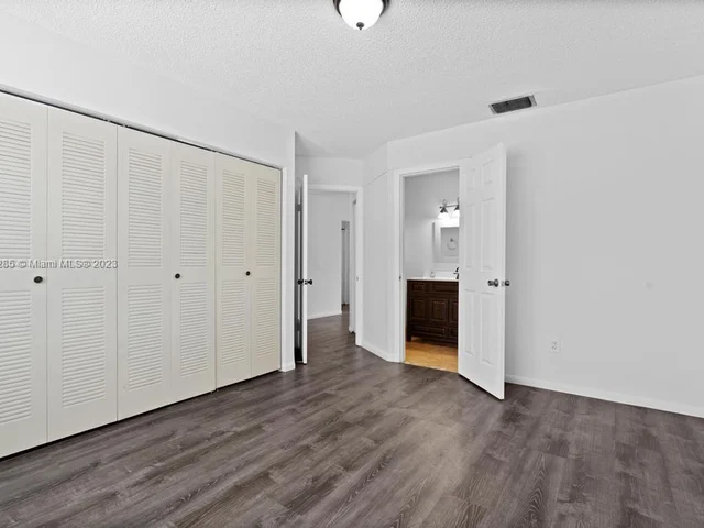 9870 W Heather Ln, Miramar FL 33025