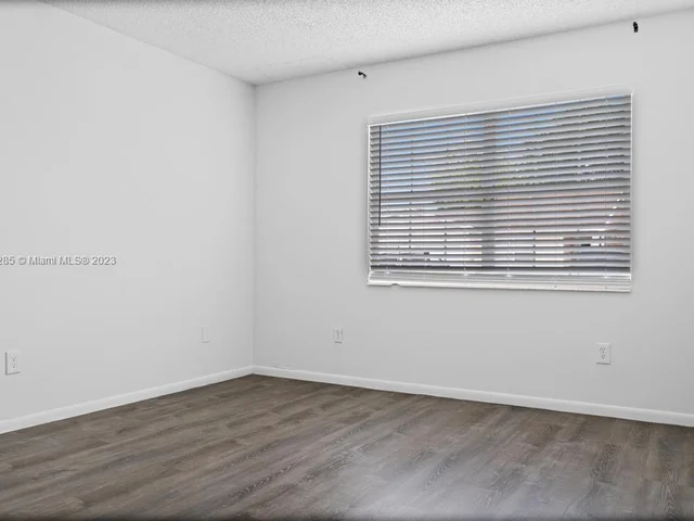 9870 W Heather Ln, Miramar FL 33025