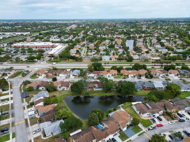 9870 W Heather Ln, Miramar FL 33025