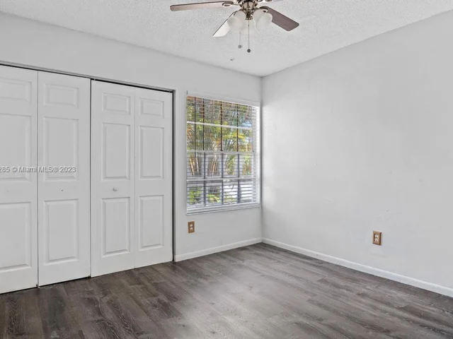 9870 W Heather Ln, Miramar FL 33025