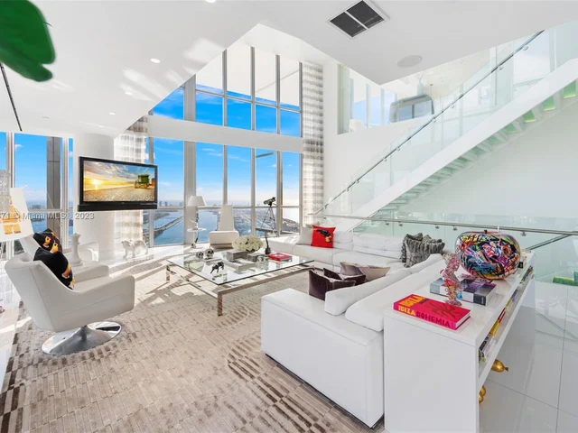 1100 Biscayne Blvd # 6401, Miami FL 33132