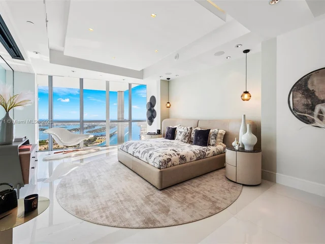 1100 Biscayne Blvd # 6401, Miami FL 33132