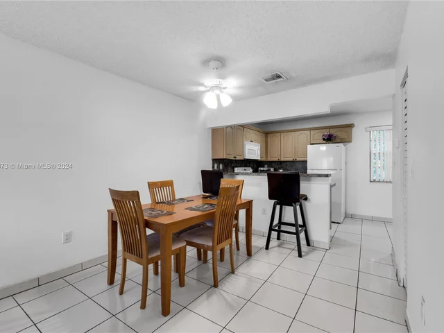 15421 SW 81st Circle Ln # 28, Miami FL 33193