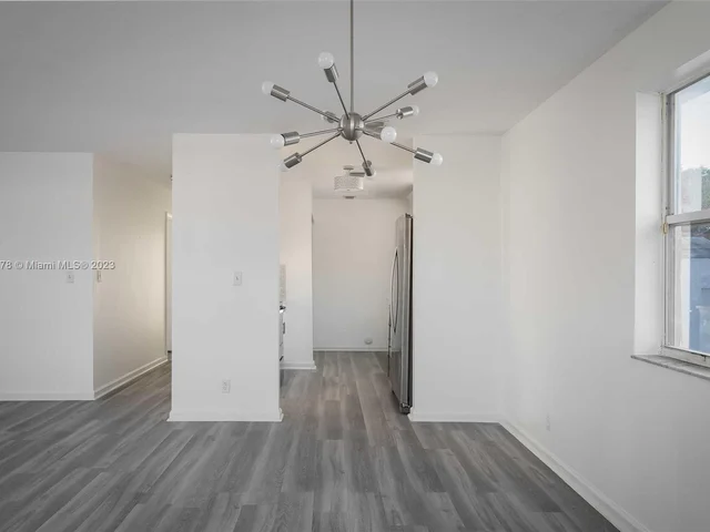 6324 Taylor St, Hollywood FL 33024