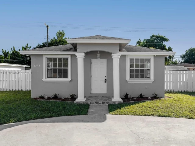 6324 Taylor St, Hollywood FL 33024