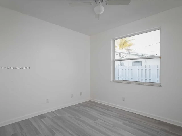 6324 Taylor St, Hollywood FL 33024