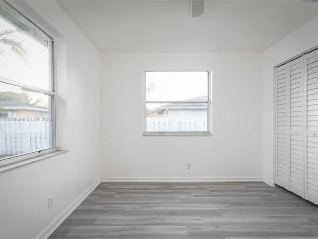 6324 Taylor St, Hollywood FL 33024