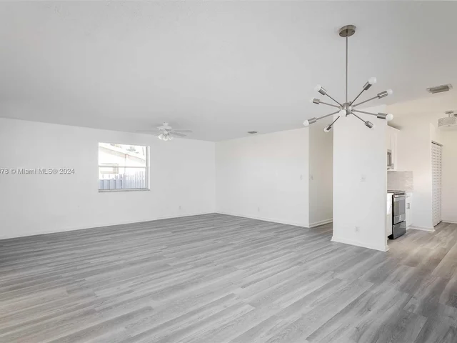 6324 Taylor St, Hollywood FL 33024