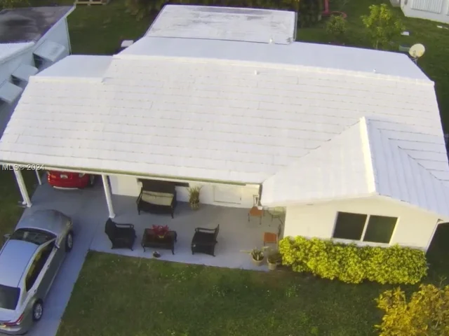 8205 NW 57th Ct, Tamarac FL 33321