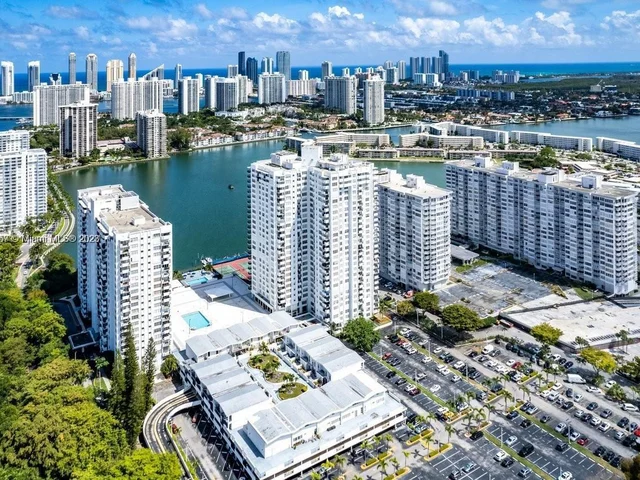 2750 NE 183rd St # 2202, Aventura FL 33160