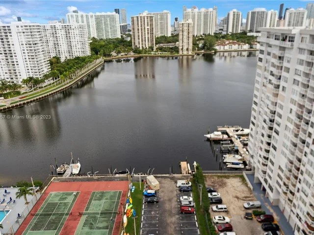 2750 NE 183rd St # 2202, Aventura FL 33160