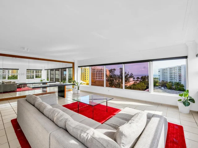 590 Ocean Dr # 8C, Key Biscayne FL 33149