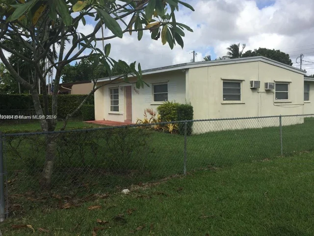 6401 SW 38th St, Miami FL 33155