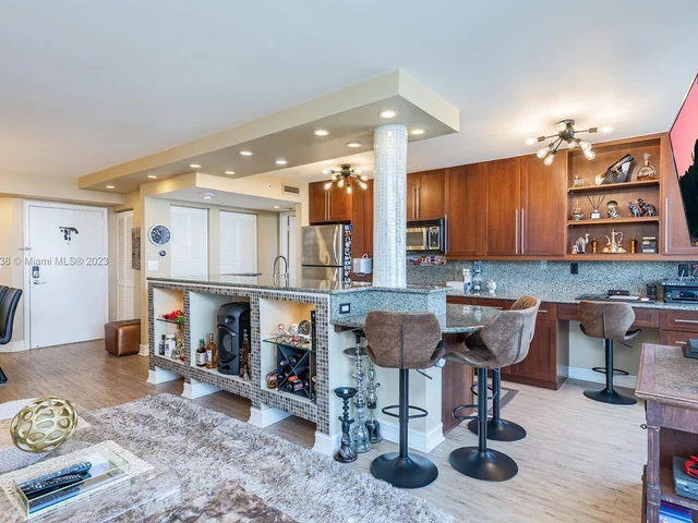 1688 West Ave # 1105, Miami Beach FL 33139