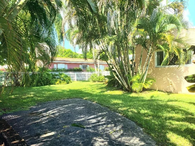 1510 Coolidge St, Hollywood FL 33020