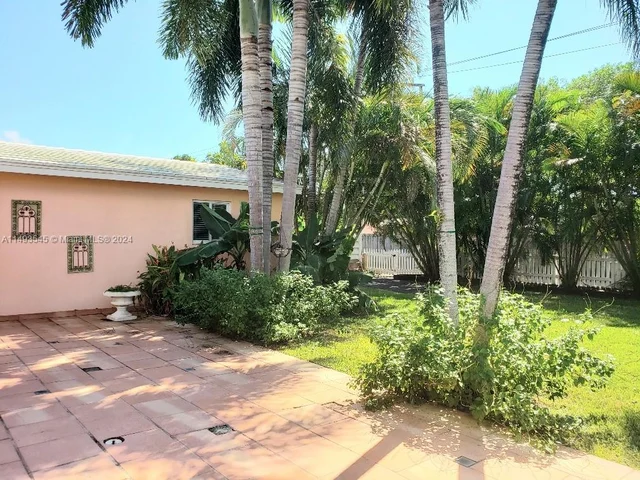 1510 Coolidge St, Hollywood FL 33020