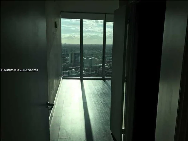 888 Biscayne Blvd # 2601, Miami FL 33132