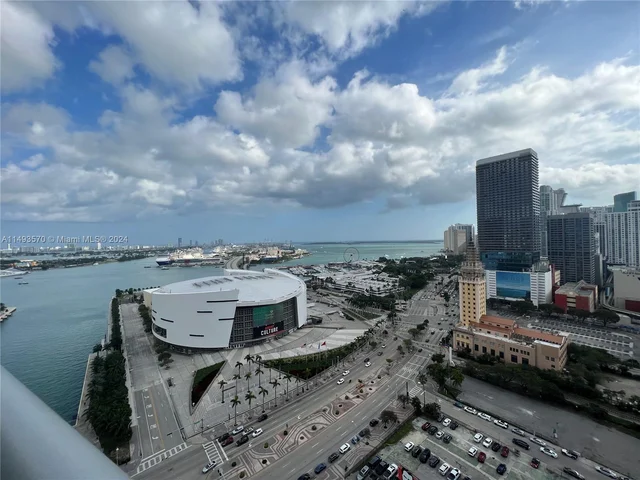 888 Biscayne Blvd # 2601, Miami FL 33132