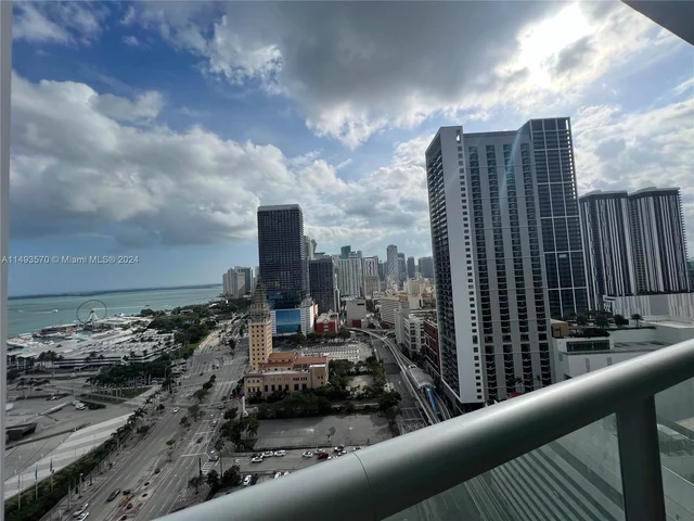 888 Biscayne Blvd # 2601, Miami FL 33132