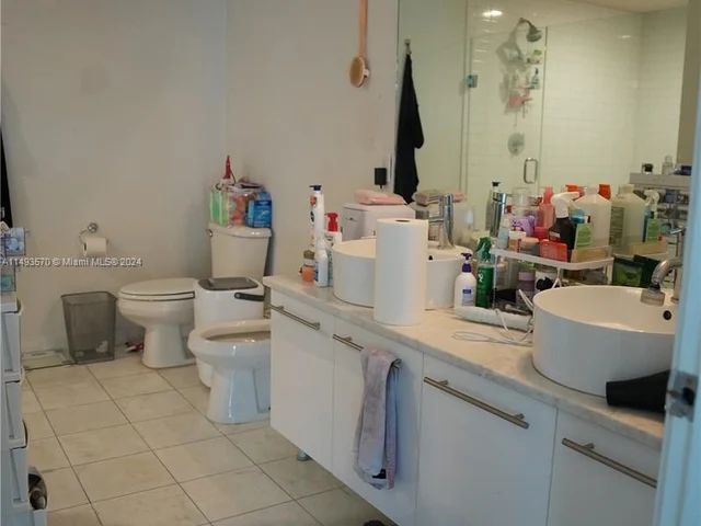 888 Biscayne Blvd # 2601, Miami FL 33132