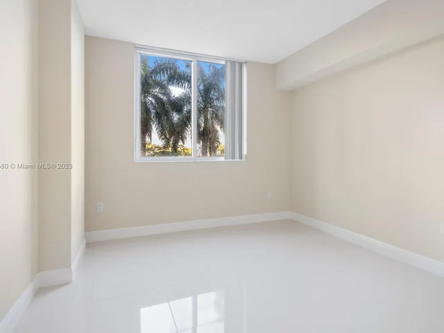 1861 NW S River Dr # A10, Miami FL 33125