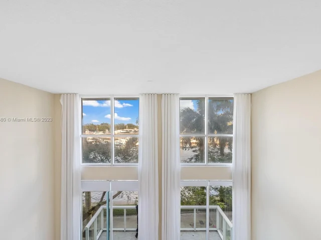 1861 NW S River Dr # A10, Miami FL 33125