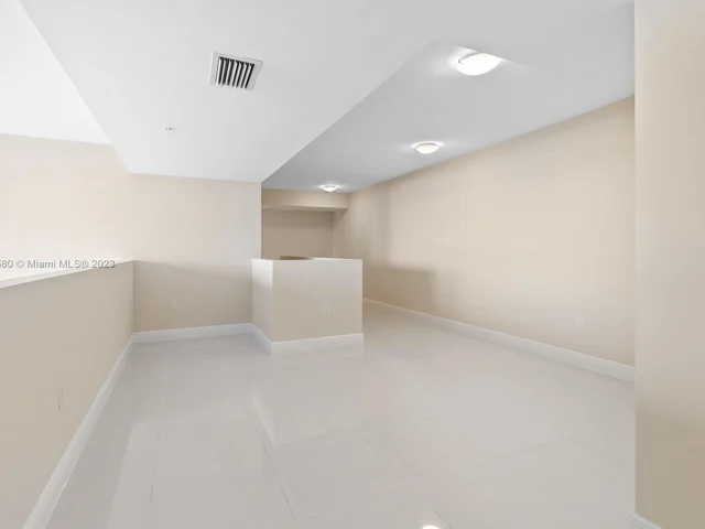 1861 NW S River Dr # A10, Miami FL 33125