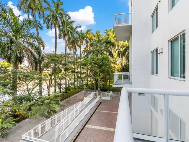 1861 NW S River Dr # A10, Miami FL 33125