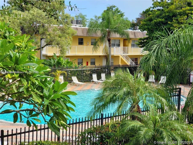 5174 NE 6th Ave # 526, Oakland Park FL 33334