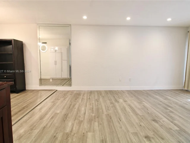 9280 Bay Harbor Ter # 6, Bay Harbor Islands FL 33154