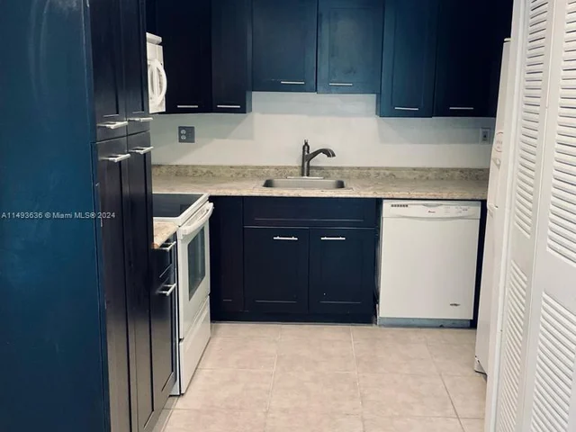 8020 SW 17th Pl # 5, Davie FL 33324