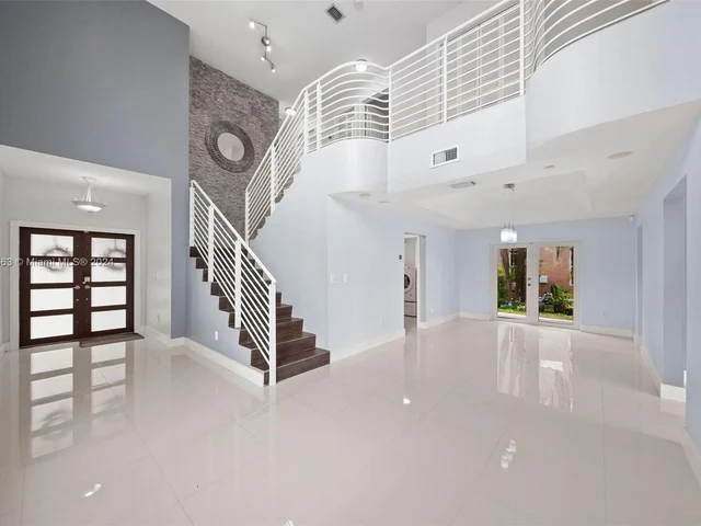 16050 SW 89th Ave Rd, Palmetto Bay FL 33157