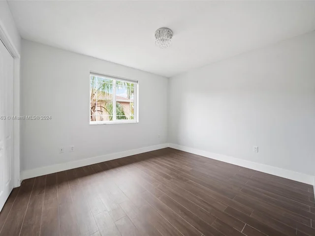 16050 SW 89th Ave Rd, Palmetto Bay FL 33157