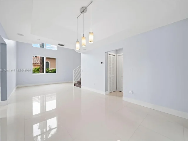 16050 SW 89th Ave Rd, Palmetto Bay FL 33157