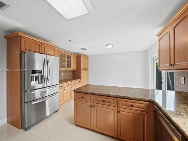 16050 SW 89th Ave Rd, Palmetto Bay FL 33157