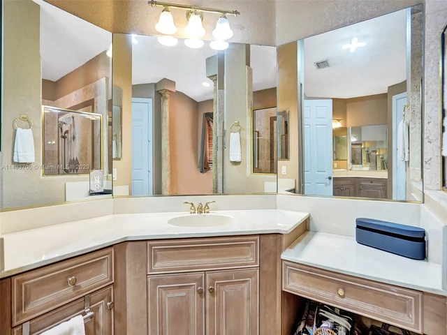 18691 SW 12th St, Pembroke Pines FL 33029