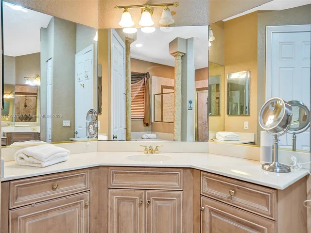 18691 SW 12th St, Pembroke Pines FL 33029