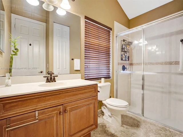 18691 SW 12th St, Pembroke Pines FL 33029