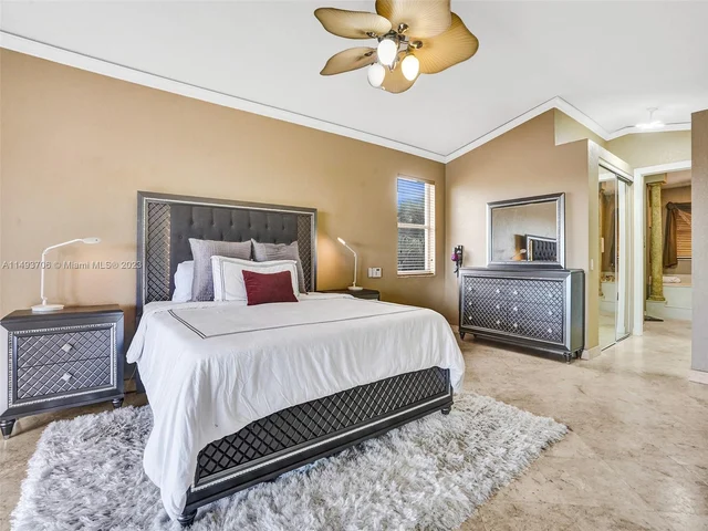 18691 SW 12th St, Pembroke Pines FL 33029