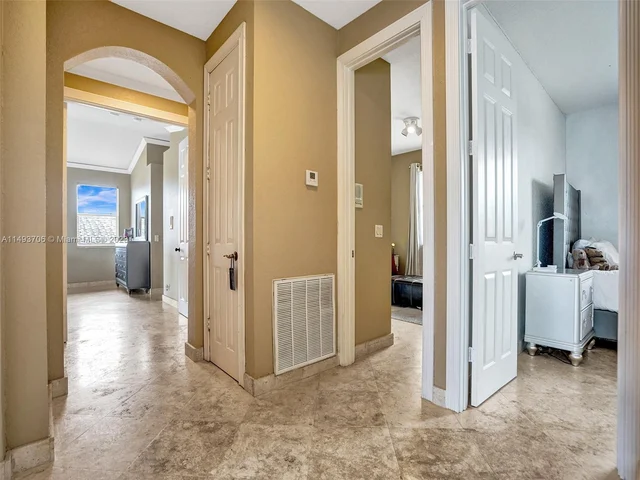 18691 SW 12th St, Pembroke Pines FL 33029