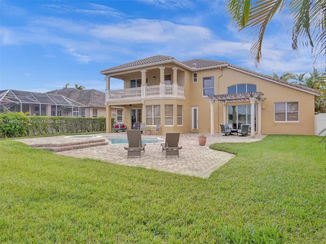 18691 SW 12th St, Pembroke Pines FL 33029