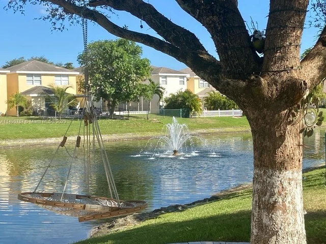 4046 Eastridge Dr, Deerfield Beach FL 33064