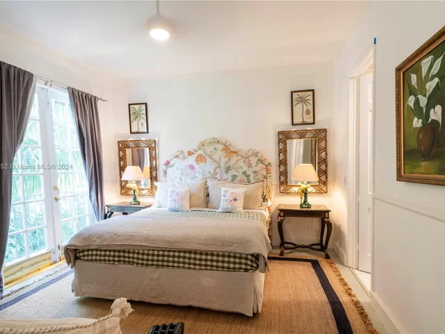 7111 Los Pinos Blvd, Coral Gables FL 33143