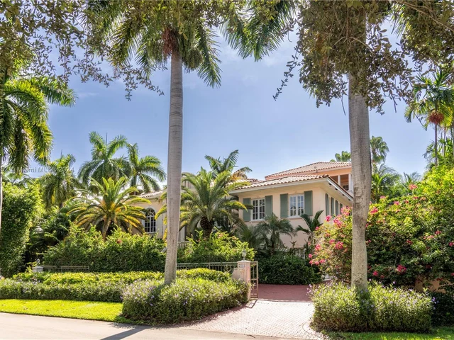 7111 Los Pinos Blvd, Coral Gables FL 33143