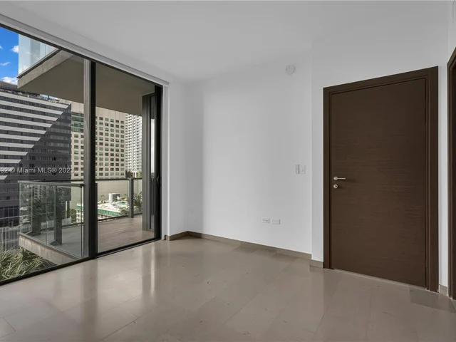 88 SW 7th St # 806, Miami FL 33130