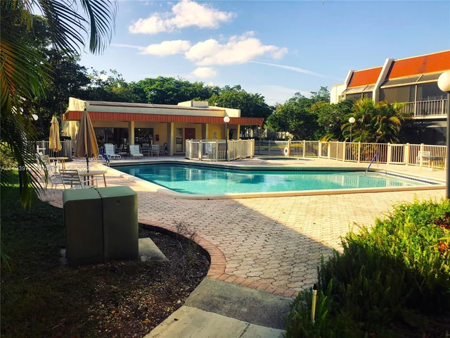 301 N Pine Island Rd # 254, Plantation FL 33324