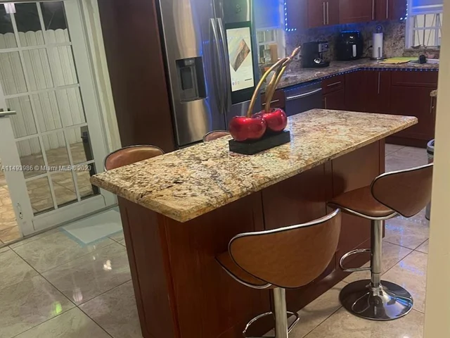 201 NW 27th Ct, Miami FL 33125